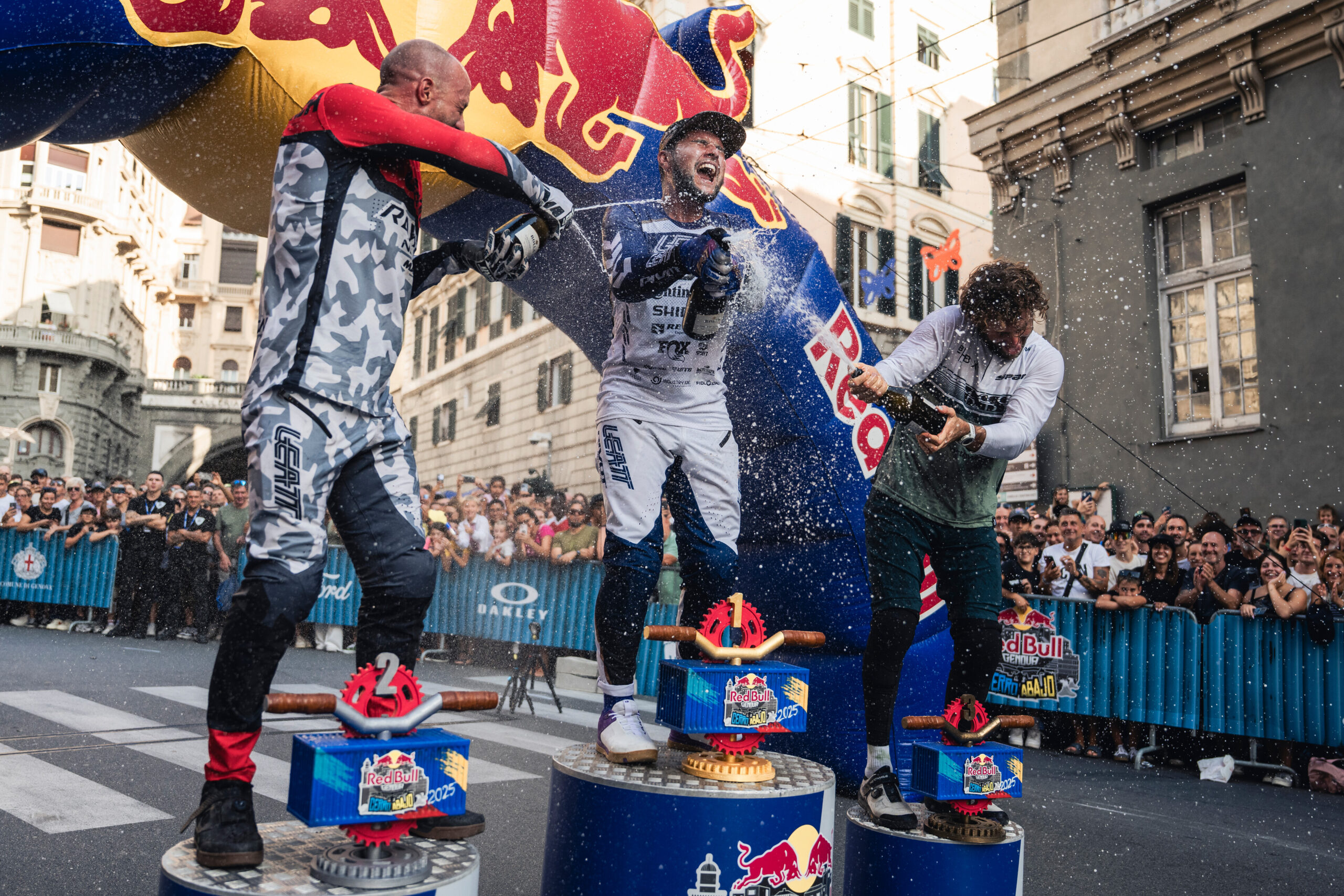 Roger Vieira performs at Red Bull Cerro Abajo in Genova, Italy on August 24, 2025 // Bartek Wolinski / Red Bull Content Pool // SI202508240723 // Usage for editorial use only //
