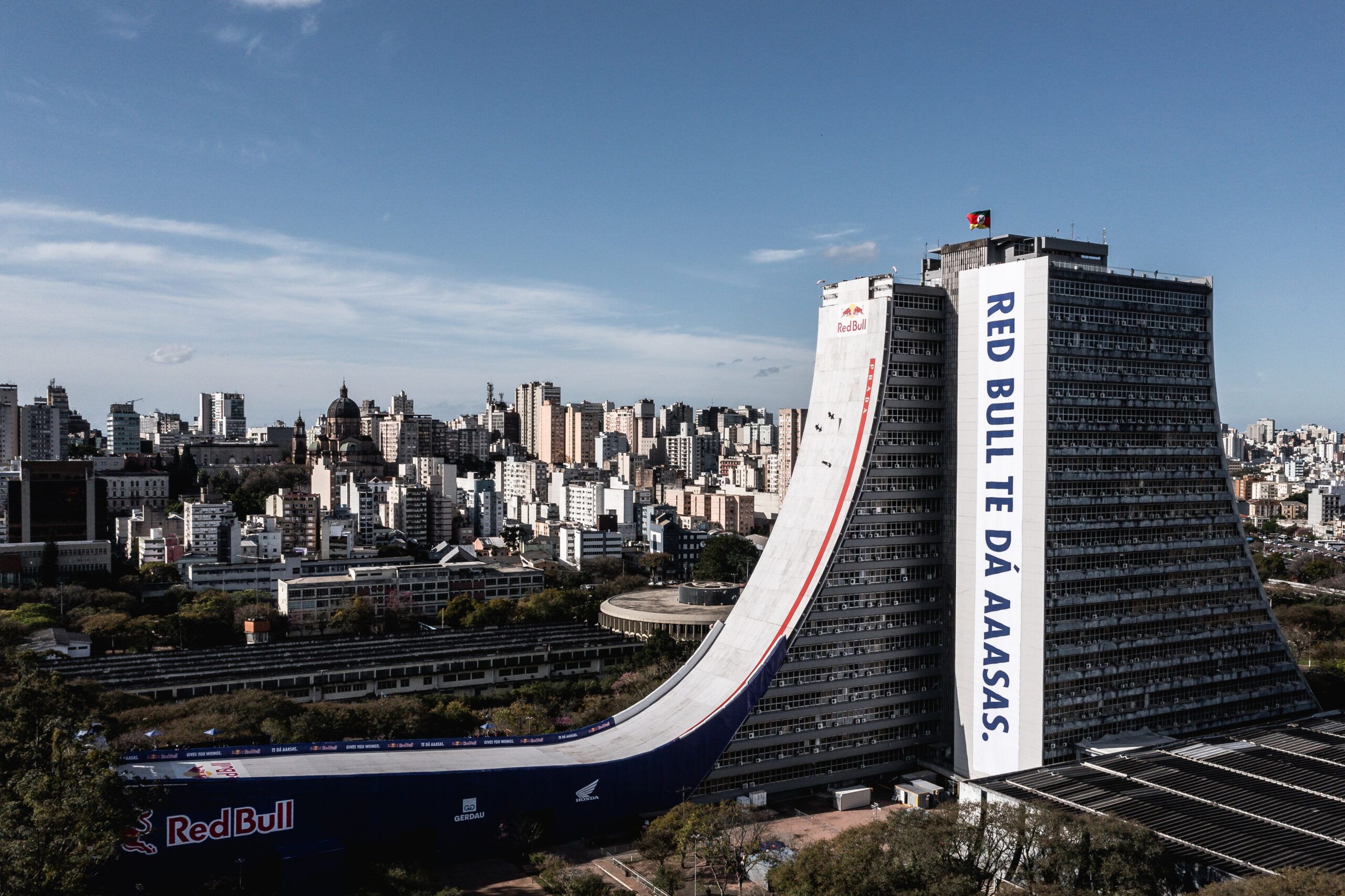 Sandro Dias seen during the Red Bull Building Drop in Porto Alegre, Brazil on September 07, 2025 // Victor Eleutério Costa / Red Bull Content Pool // SI202509180446 // Usage for editorial use only //